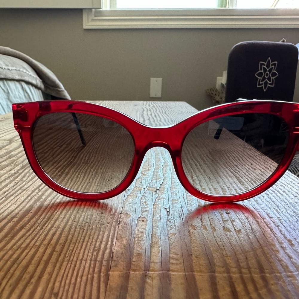 Therry lasry frames red and gold